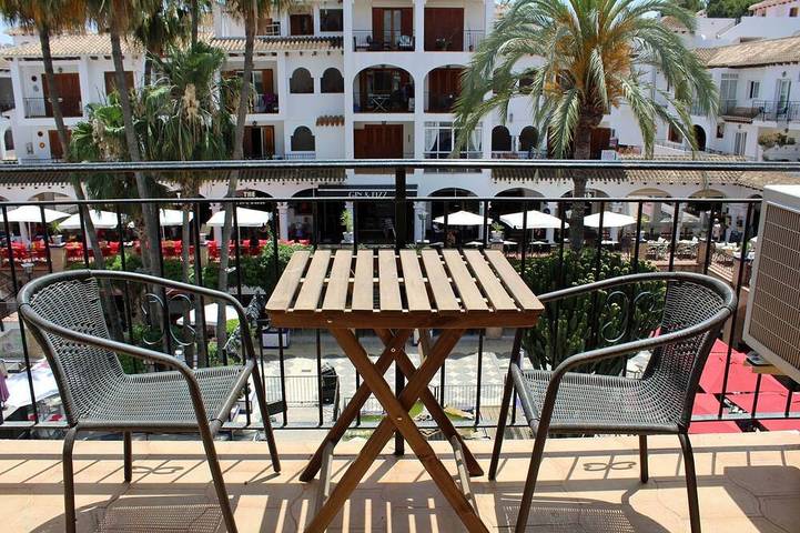 Ferienwohnung für 2 Personen, mit Pool und Balkon - 1