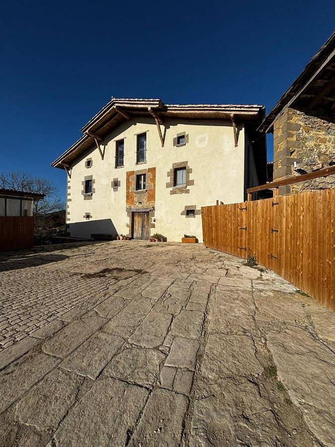 Casa rural para 4 personas, con jardín en Osona - 2