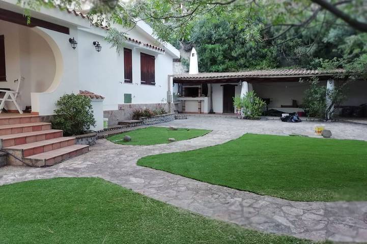 Unabhängige Villa mit exklusivem Grundstück Garten in Solanas, Comune di Sinnai