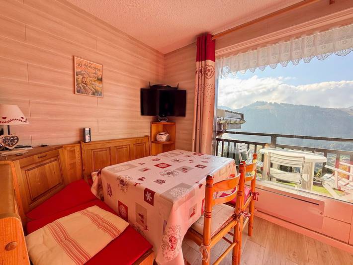 Gîte pour 4 personnes, avec balcon à Notre-Dame-de-Bellecombe - 2