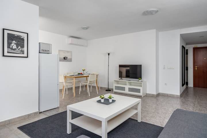 Ganze Wohnung, Ferienwohnung für 4 Personen mit Pool in Fuengirola Zentrum, Fuengirola