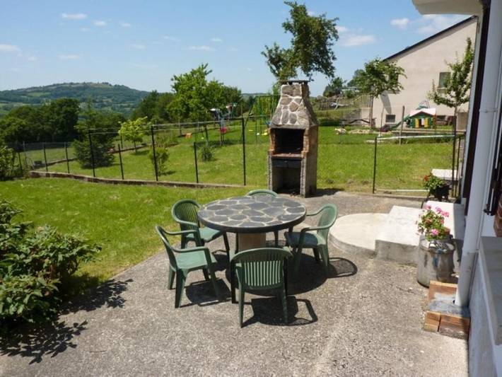 Location de vacances pour 4 personnes, avec jardin à Drugeac - 2