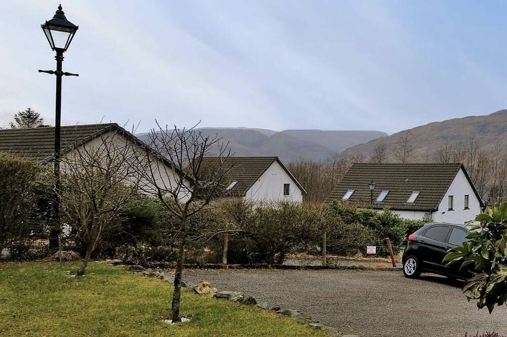 Contemporary Highland House close to town and Ben Nevis in Fort William, Loch Linnhe