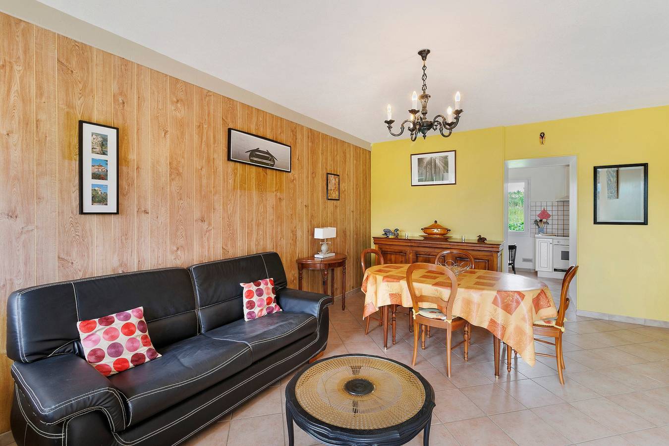 Gite Charly : terrasse privée, jardin commun, piscine et Wi-Fi à Salignac Eyvigues in Salignac-Eyvigues, Périgord Noir