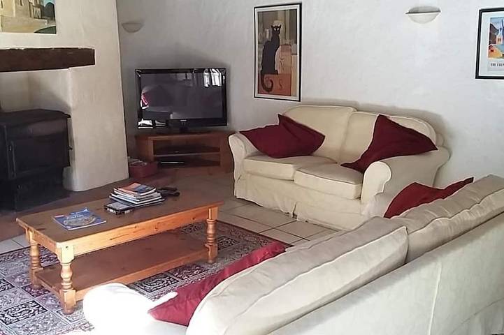 Gîte pour 5 personnes, avec jardin et terrasse, animaux acceptés à Bazoges-en-Pareds - 2