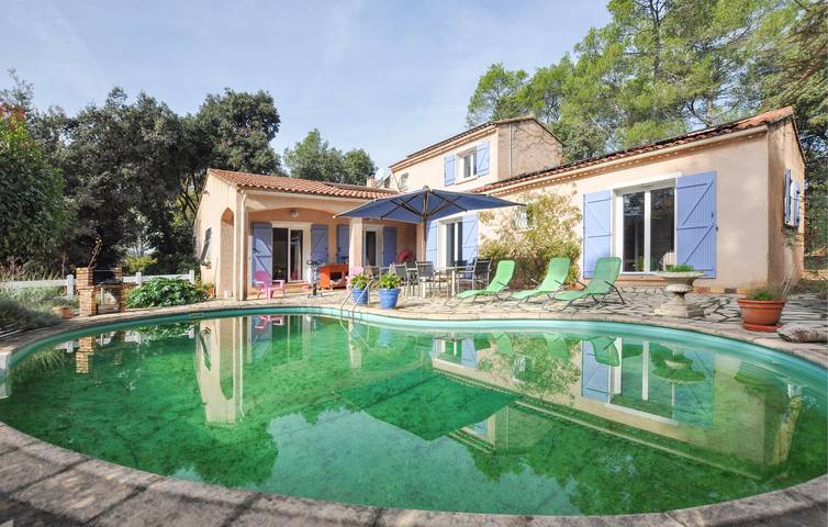 Location de vacances pour 6 personnes, avec jardin et piscine à Besse-sur-Issole - 2