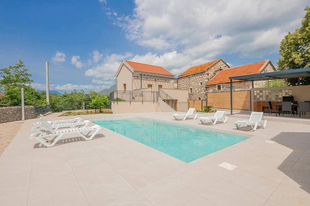 Lovely home in Vrgorac with Wifi in Makarska Riviera