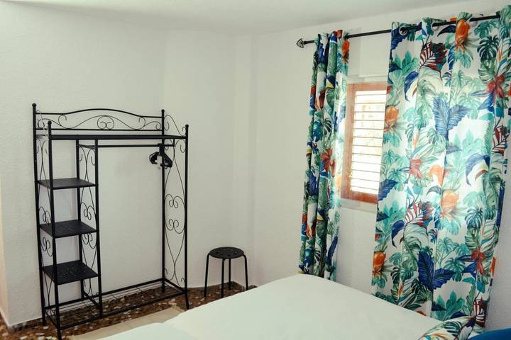 Gîte pour 13 personnes, avec jardin ainsi que vue et piscine, animaux acceptés à Chiva - 2