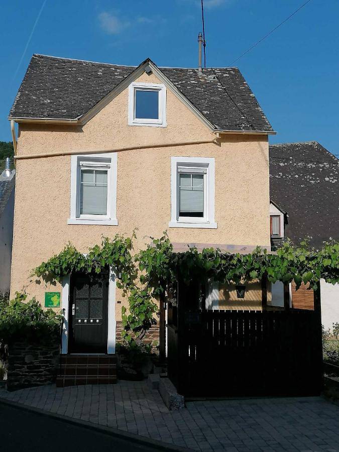 Ferienhaus für 4 Personen, mit Terrasse in Zell Stadt (Mosel)