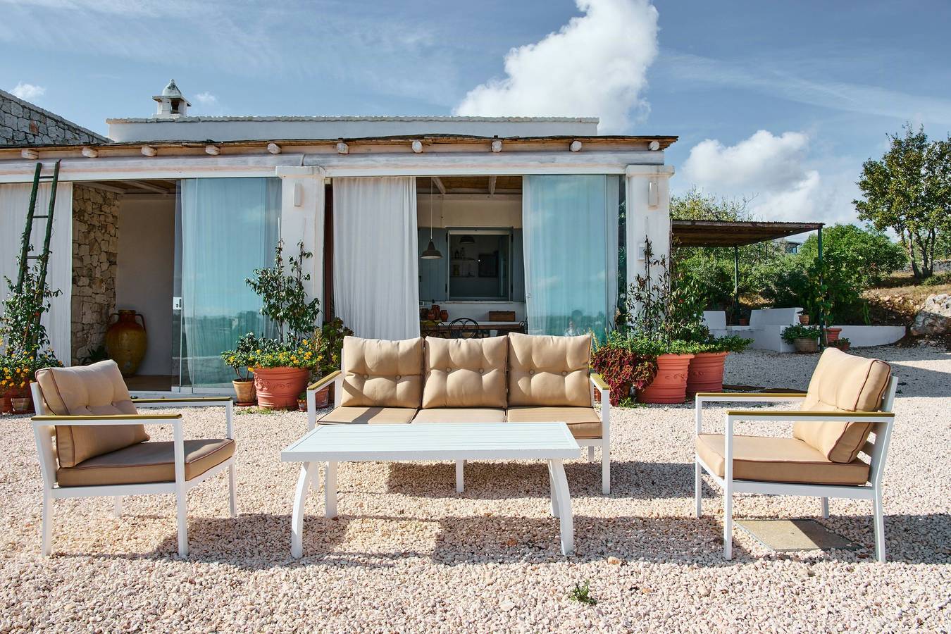 Moderne Villa inmitten der Olivenhaine von Ostuni in Certosa, Ostuni