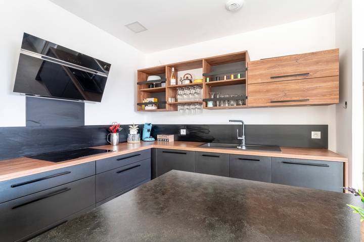 Villa 'Sérénity 10 Pers Maxi' con Wifi, piscina privata, terrazza privata e aria condizionata in Mondragon, Vaucluse