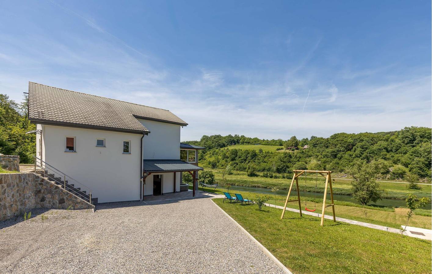 Ferienhaus für 2 Personen mit Terrasse in Karlovac und Umgebung