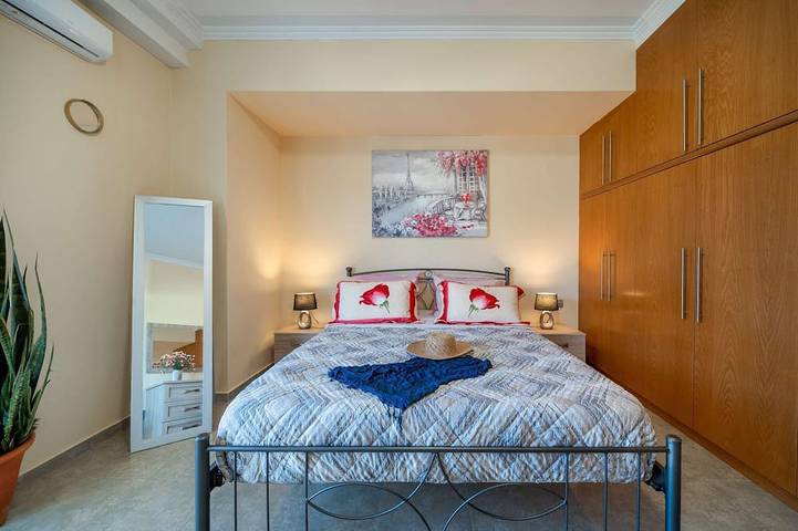 Ferienwohnung für 4 Personen, mit Garten und Balkon in Afantou - 2