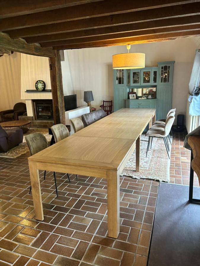 Location de vacances pour 29 personnes, avec vue ainsi que piscine et terrasse à Vouzon - 3