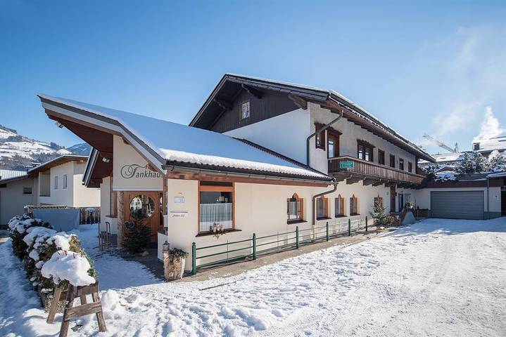 Geheel vakantieappartement, Ferienwohnung Jutta 1 in Tux Alps, Kaltenbach