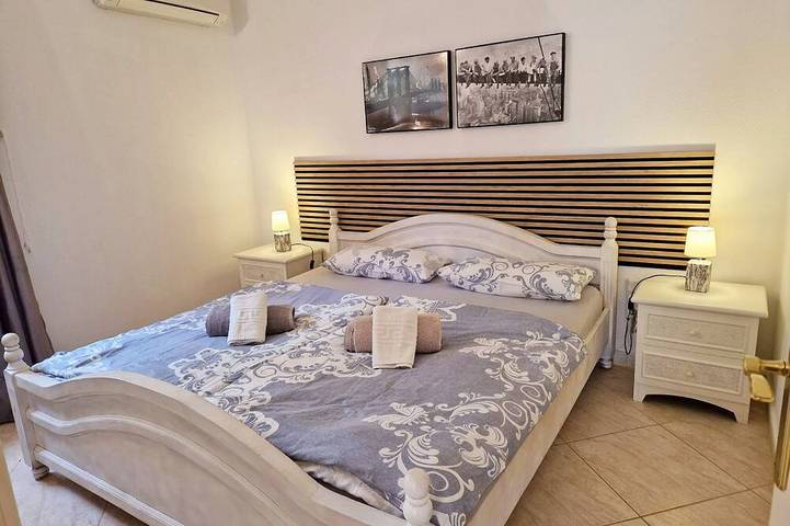 Ferienpark für 2 Personen, mit Garten und Pool sowie Terrasse in Spanien - 2