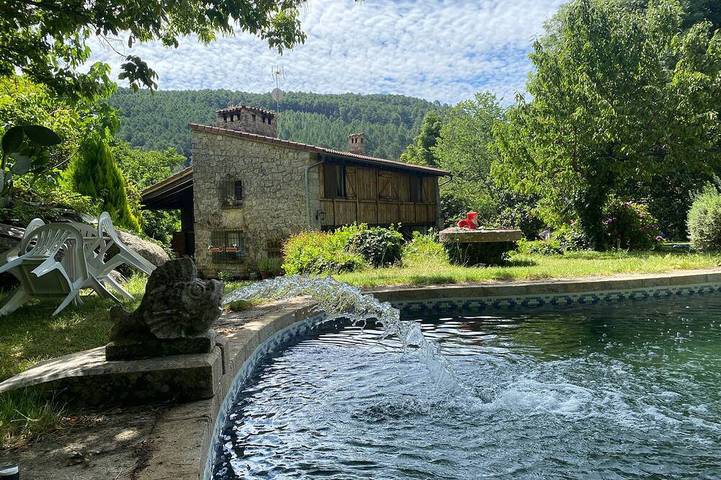 Gîte pour 8 personnes, avec Jardin à San Esteban del Valle