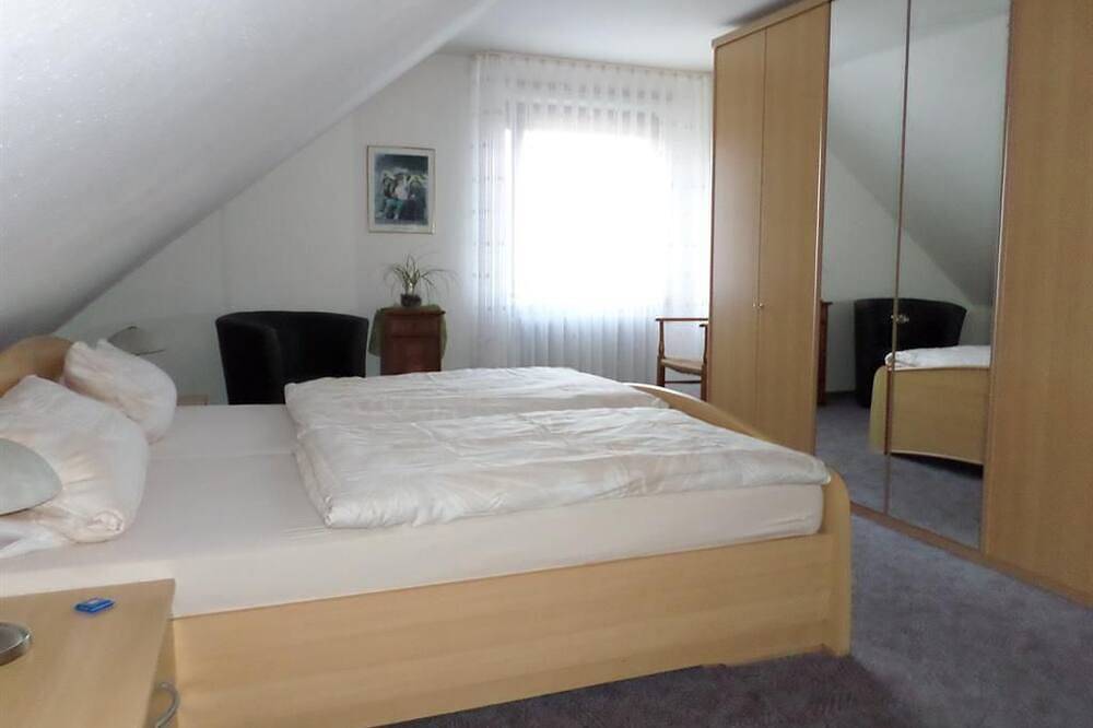 Ganze Wohnung, Ferienwohnung Fastje - Appartement/Fewo, Dusche, Wc in Wiefelstede, Ammerland