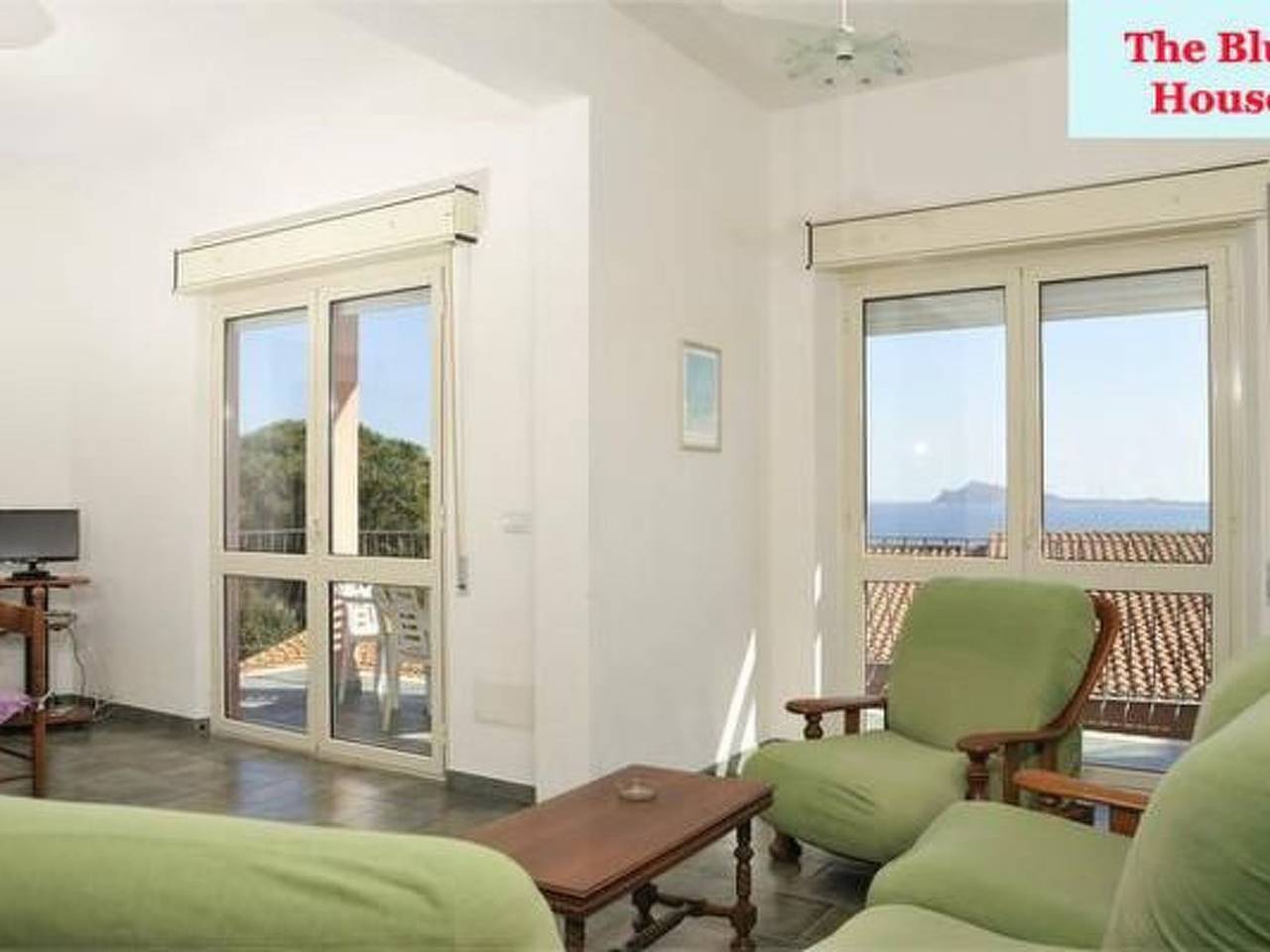 Entire apartment, Haustierfreundliches Apartment, mit Meerblick in Santa Maria Navarrese, Ogliastra Province