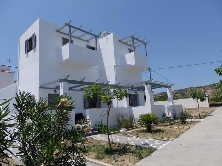 Maison d’hôte pour 3 personnes, avec jardin ainsi que vue et terrasse, animaux acceptés dans Skyros