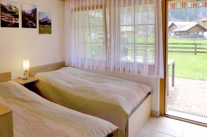Gîte pour 2 personnes, avec Balcon/Terrasse et Terrasse à Kandersteg - 4