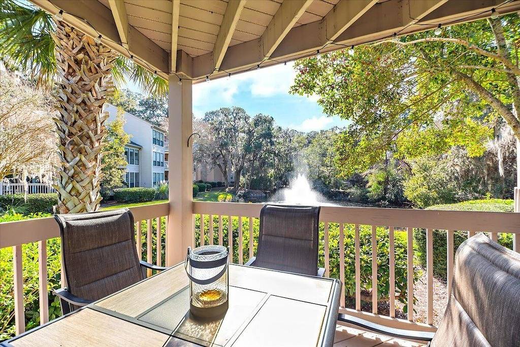 Ganze Wohnung, Lighthouse Tennis 2383 | Lagoon View, Pool Access! in Sea Pines Plantation, Sea Pines