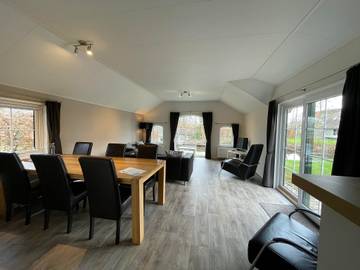 Chalet voor 4 Personen in Sint Nicolaasga, IJsselmeer, Afbeelding 1
