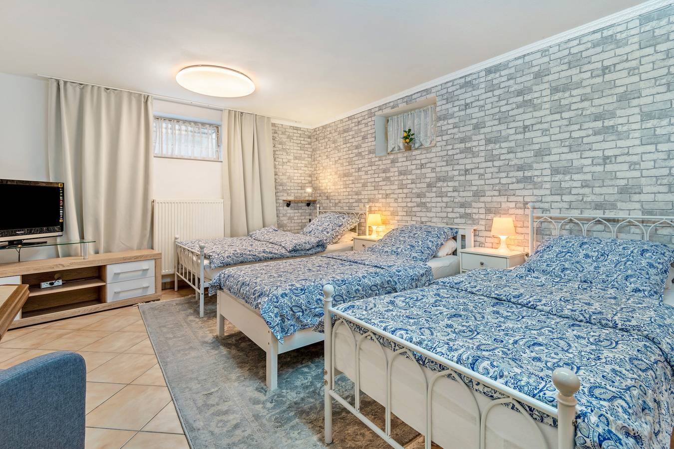 Ganzes Studio, Einzimmerapartment 'Gemütliche Ferienwohnung' mit privatem Garten und Wi-Fi in Nittenau, Ostbayern