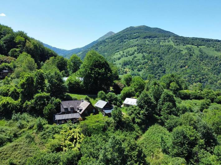 Location de vacances pour 10 personnes, avec vue et jardin, animaux acceptés à Seix - 2