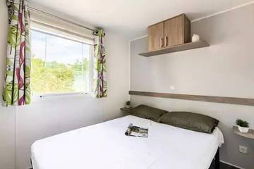 Camping pour 6 Personnes dans La Tranche-sur-Mer, Vendée, Photo 1