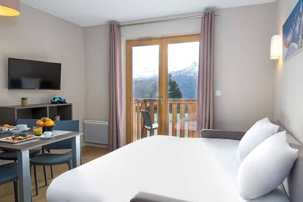 Ganze Wohnung, Bis 300m skipiste, balkon, parkmöglichkeiten, fernseher, schließfach für die skier, 25m², Pra Loup in Pra-Loup, Uvernet-Fours