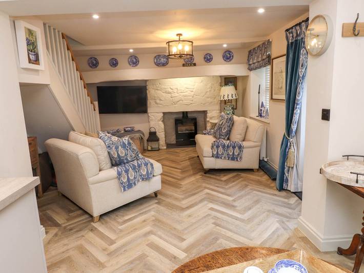 Log cabin for 2 people, with garden, with pets in Conwy