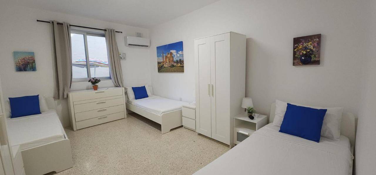 Paceville villa on 2 floors in San Giljan, Isla de Malta