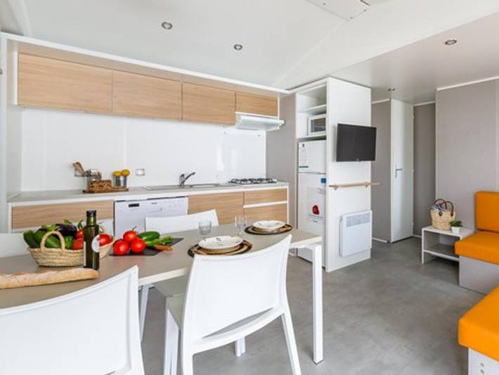 Camping Port de Plaisance  - Mobilhome 6 personnes - Premium | 3 Ch. | 6 Pers. | Terrasse surélevée | Tv in Clohars-Fouesnant, Région de Quimper