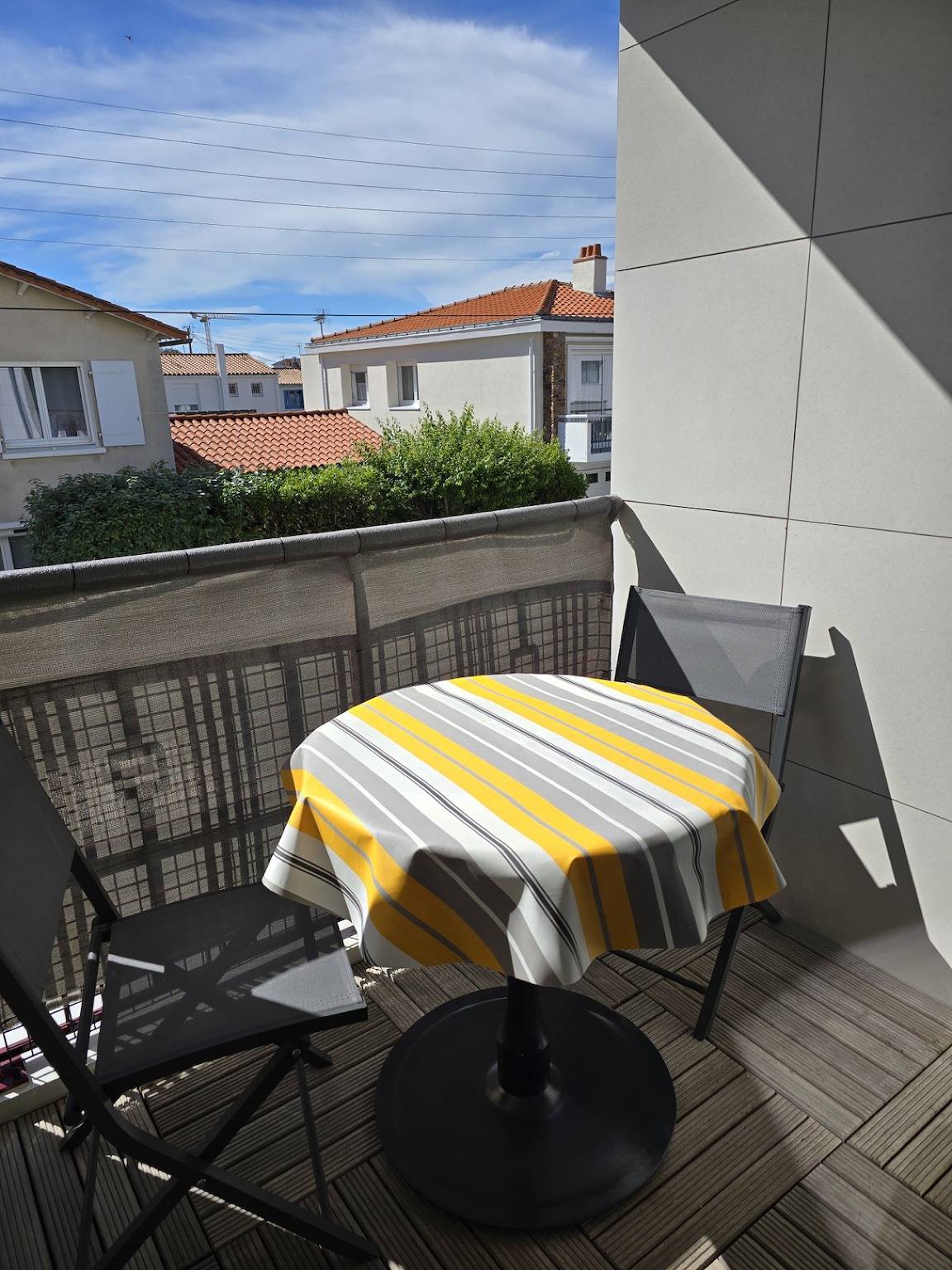Appartement entier, Appartement 'Les Myosotis, Appartement De Type 2' avec balcon in Les Sables-d'Olonne, Vendée