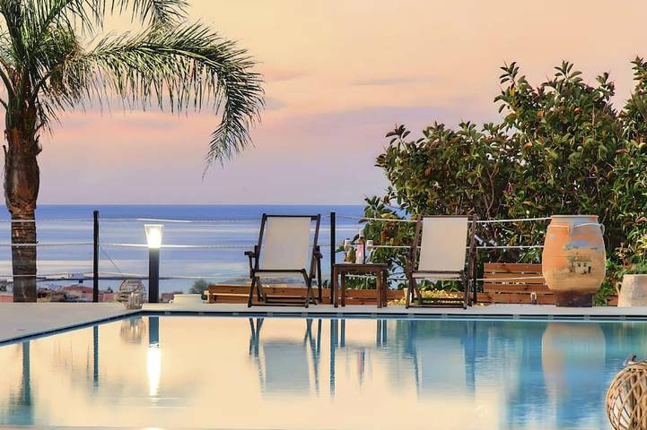 Ferienhaus für 17 Personen, mit Pool und Garten - 1