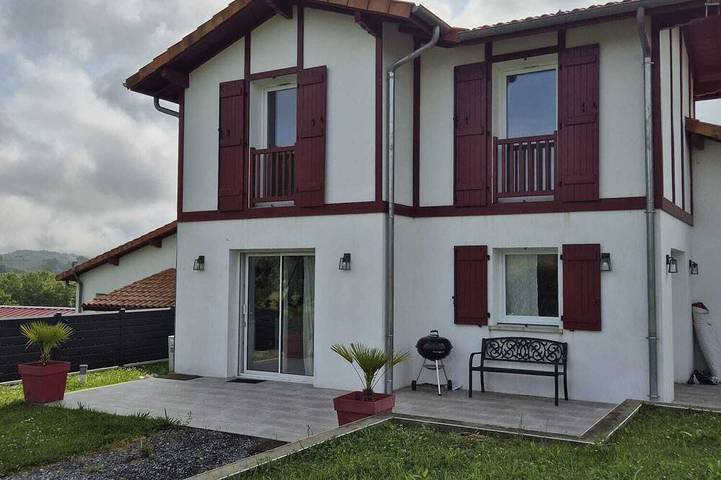 Location de vacances pour 6 personnes à Bardos