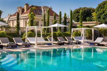 Hôtel pour 2 personnes, avec piscine ainsi que sauna et jardin à Monaco