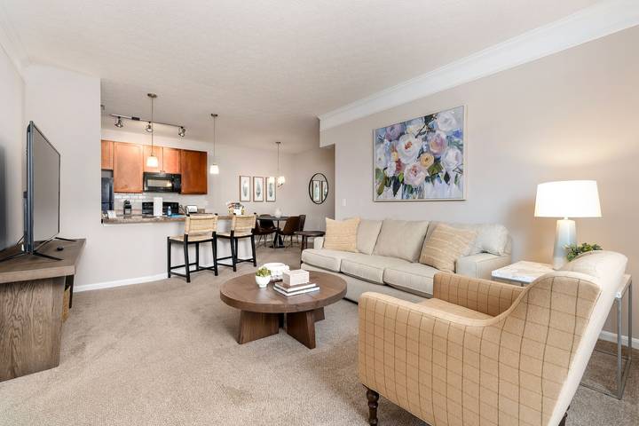 Vacation rental for 4 people, with pool and terrace in Columbus