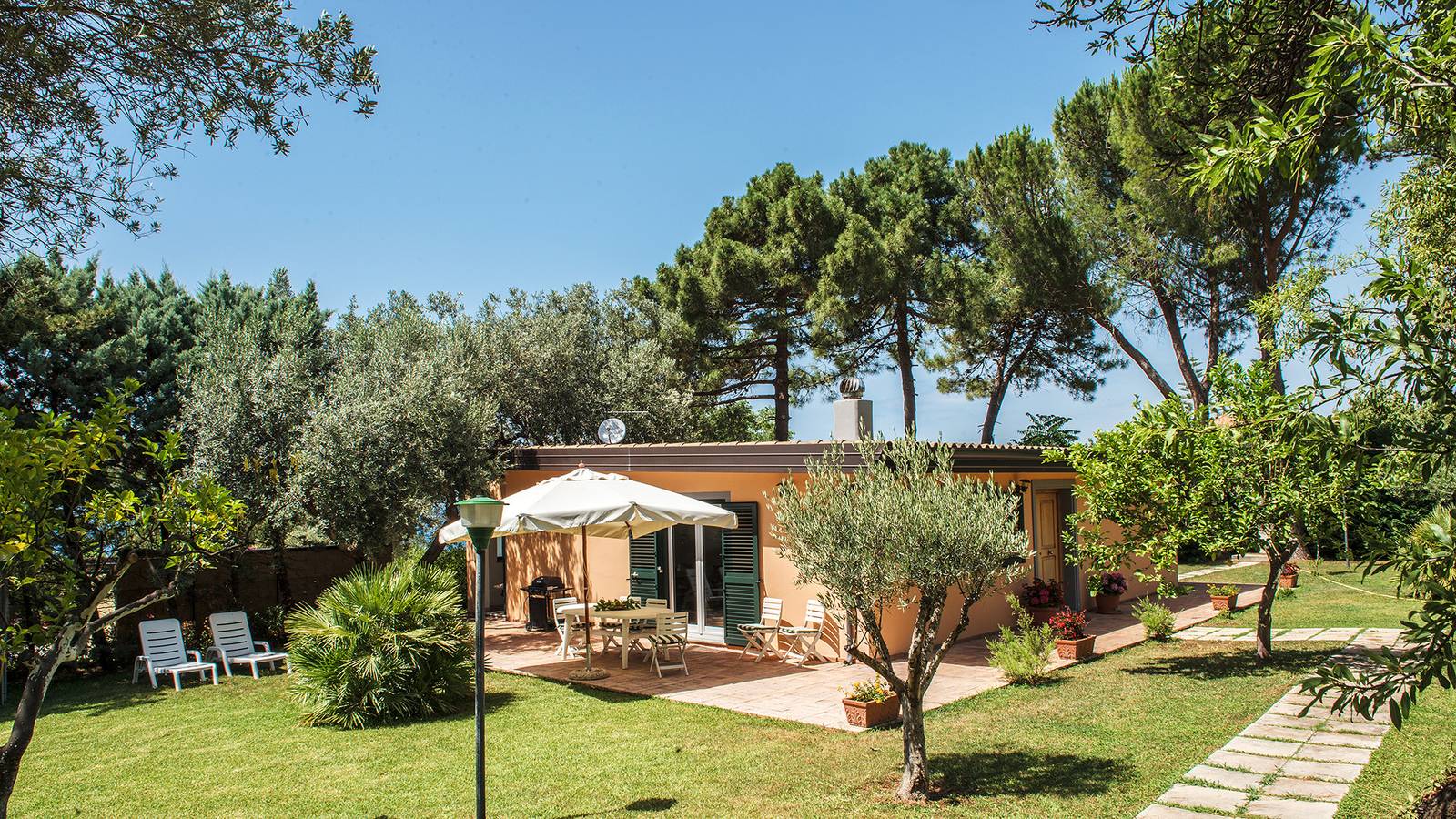 Casa vacanza per 4 persone con giardino in San Marco (Cilento), Castellabate