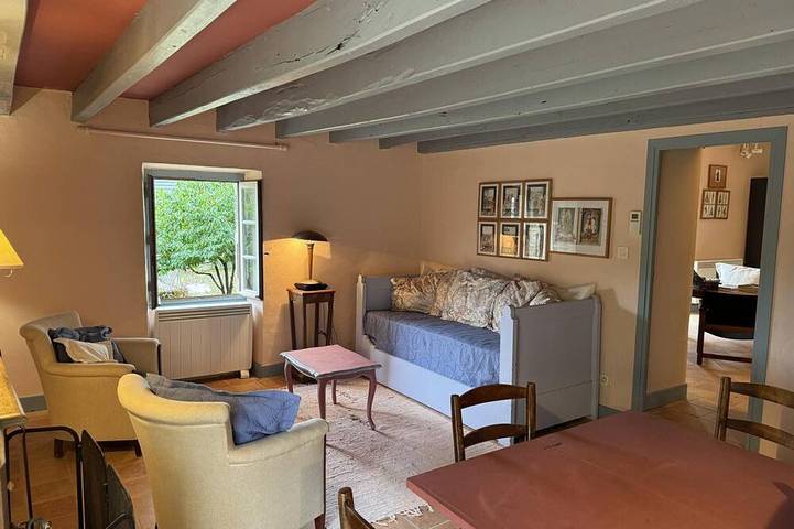 Périgord Haus mit privatem Pool, Wifi, Haustiere willkommen nahe Lascaux in Terrasson-Lavilledieu, Périgord Noir