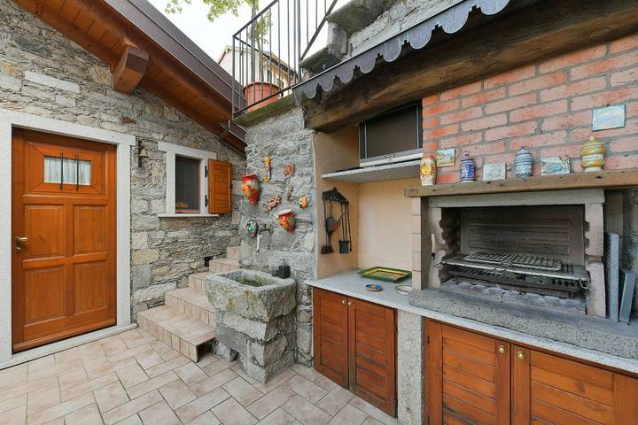 Ferienhaus für 8 Personen, mit Seeblick und Garten sowie Terrasse, mit Haustier am Lago Maggiore - 4