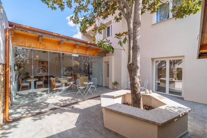 Chambre d’hôte pour 2 personnes, avec jardin dans Olbia