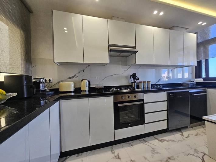 Gîte pour 7 personnes, avec piscine et terrasse ainsi que vue et jardin dans Marina Smir - 3