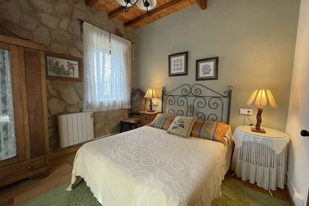 Rural house (full rental) La Ermita de Prin for 10 people in Cudillero, Costa Verde (Spain)