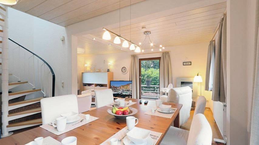 Ferienhaus für 7 Personen, mit Garten und Terrasse sowie Sauna, mit Haustier in Kirchheim