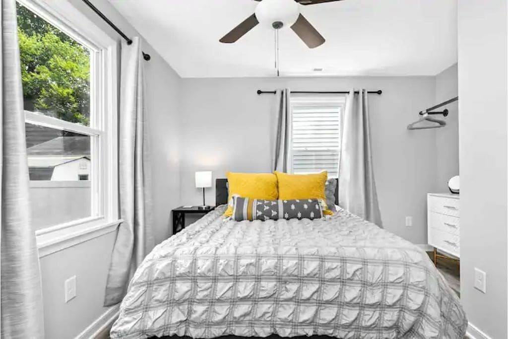 *Monthly* Renovated 2br Mod Boho Chic Smart Home in Henrico County