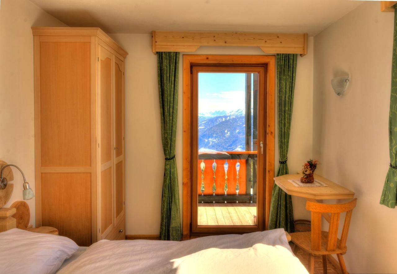 Panorama Restaurant Sterzingerhaus 1.930m in Stubaier Alpen, Sterzing