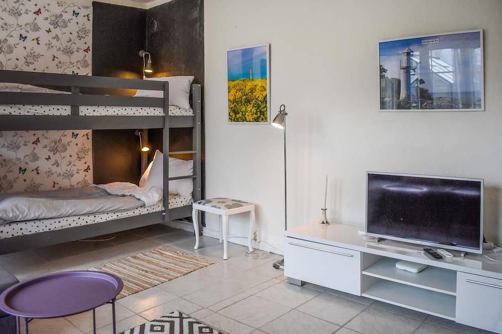 Stunning home in Skillinge with Wifi in Skillinge, Österlen