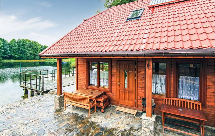 Ferienhaus für 6 Personen mit Terrasse in Powiat Olsztyński